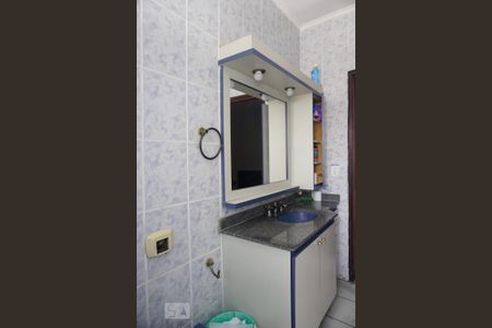 Casa à venda com 273m², 3 quartos e 2 vagasBanheiro Social