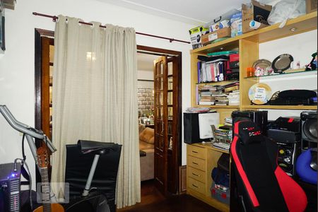 Casa à venda com 273m², 3 quartos e 2 vagasSala de TV