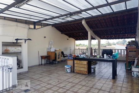 Casa à venda com 273m², 3 quartos e 2 vagasÁrea Externa - Cobertura