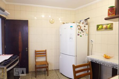 Casa à venda com 273m², 3 quartos e 2 vagasCozinha