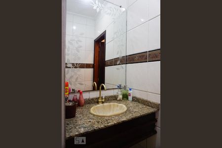 Casa à venda com 273m², 3 quartos e 2 vagasLavabo