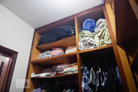 Casa à venda com 273m², 3 quartos e 2 vagasCloset da Suíte