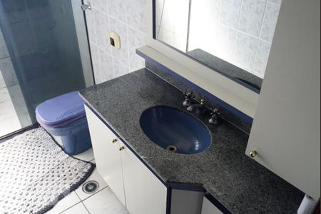 Casa à venda com 273m², 3 quartos e 2 vagasBanheiro Social