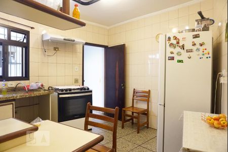 Casa à venda com 273m², 3 quartos e 2 vagasCozinha