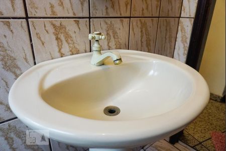 Casa à venda com 273m², 3 quartos e 2 vagasBanheiro da Cozinha