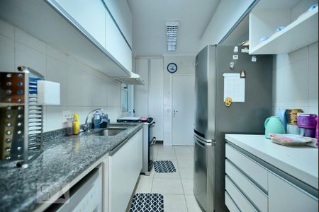 Apartamento à venda com 98m², 2 quartos e 2 vagasCozinha