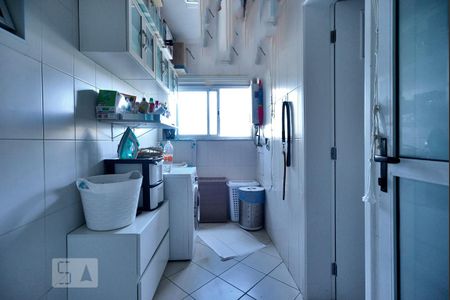 Apartamento à venda com 98m², 2 quartos e 2 vagasÁrea de Serviço