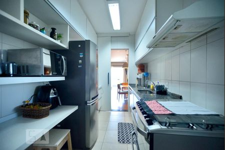 Apartamento à venda com 98m², 2 quartos e 2 vagasCozinha