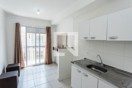 Sala/Cozinha de apartamento para alugar com 1 quarto, 30m² em Vila Palmeiras, São Paulo