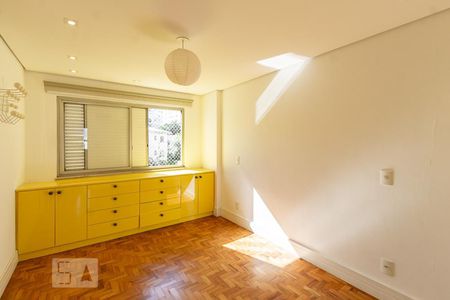 Apartamento para alugar com 90m², 3 quartos e 1 vagaSuíte