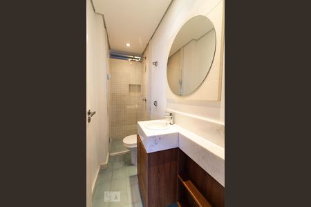 Banheiro de apartamento para alugar com 3 quartos, 90m² em Vila Madalena, São Paulo