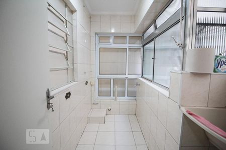 Apartamento à venda com 67m², 2 quartos e sem vagaArea de serviço