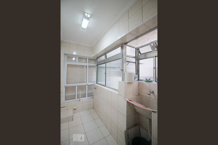 Apartamento à venda com 67m², 2 quartos e sem vagaArea de serviço