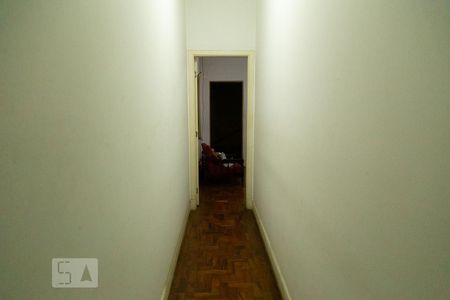 Casa à venda com 285m², 4 quartos e 1 vagaCorredor 