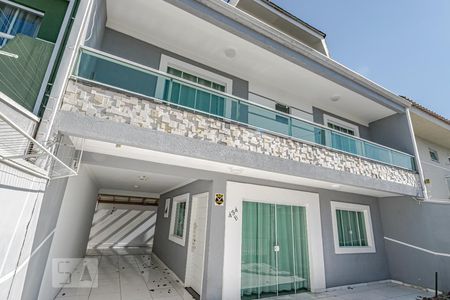 Casa para alugar com 180m², 3 quartos e 3 vagasFachada