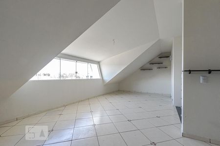 Casa para alugar com 180m², 3 quartos e 3 vagasÁtico