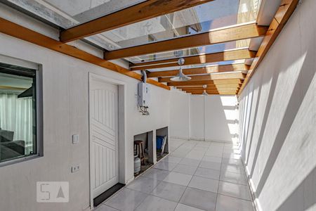 Casa para alugar com 180m², 3 quartos e 3 vagasFundos