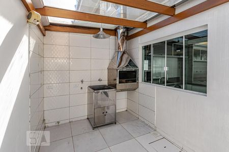 Casa para alugar com 180m², 3 quartos e 3 vagasFundos
