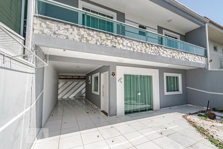 Casa para alugar com 180m², 3 quartos e 3 vagasFachada