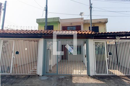 Casa à venda com 100m², 2 quartos e 1 vagaFachada