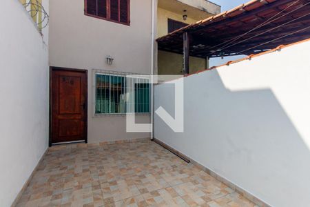 Casa à venda com 100m², 2 quartos e 1 vagaGaragem