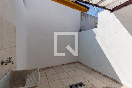Casa à venda com 100m², 2 quartos e 1 vagaÁrea de Serviço