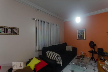 Sala de casa à venda com 3 quartos, 140m² em Jardim Brasilia (zona Leste), São Paulo