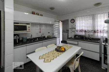 Casa à venda com 153m², 2 quartos e 3 vagasCozinha