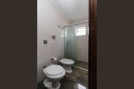 Casa à venda com 153m², 2 quartos e 3 vagasBanheiro da Suite