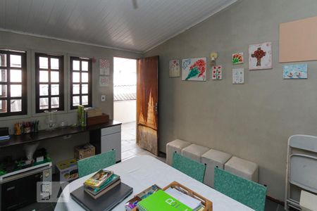 Casa à venda com 153m², 2 quartos e 3 vagasEdícula