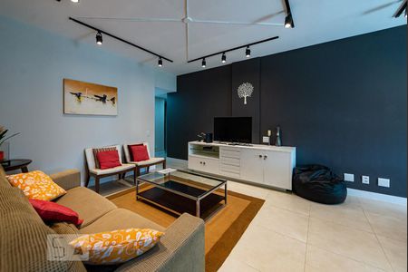 Sala de apartamento para alugar com 2 quartos, 85m² em Leblon, Rio de Janeiro