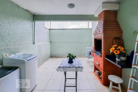Casa de condomínio à venda com 141m², 3 quartos e 1 vagaQuintal
