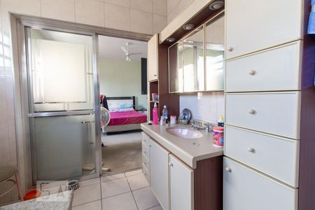 Casa à venda com 300m², 4 quartos e 4 vagasBanheiro do quarto 3