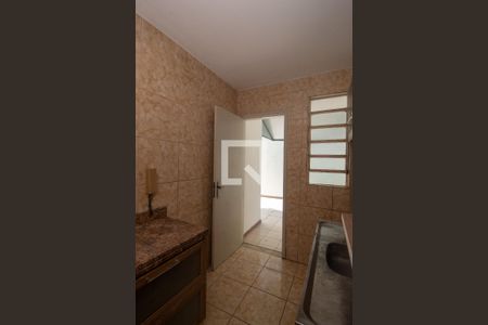 Cozinha de apartamento para alugar com 1 quarto, 43m² em Partenon, Porto Alegre
