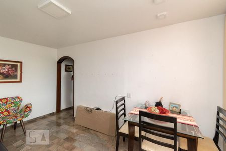 SALA de apartamento à venda com 2 quartos, 60m² em Santa Rosa, Niterói