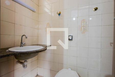 Casa para alugar com 240m², 3 quartos e 2 vagasBanheiro do Quarto 1