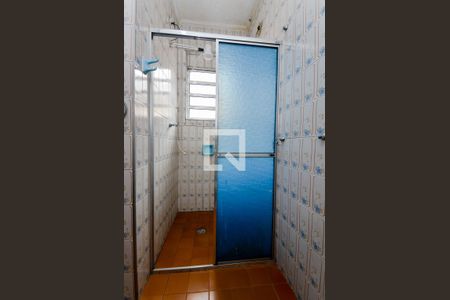 Casa para alugar com 240m², 3 quartos e 2 vagasBanheiro Social