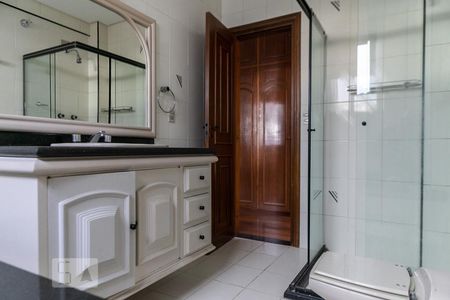 Apartamento para alugar com 273m², 4 quartos e 3 vagasBanheiro da suíte 2