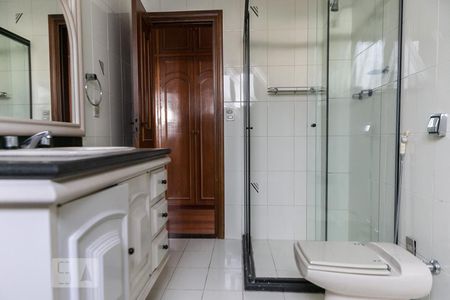 Apartamento para alugar com 273m², 4 quartos e 3 vagasBanheiro da suíte 2