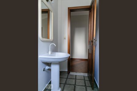 Apartamento para alugar com 273m², 4 quartos e 3 vagasLavabo