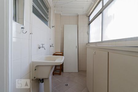 Apartamento à venda com 82m², 2 quartos e 1 vagaÁrea de Serviço