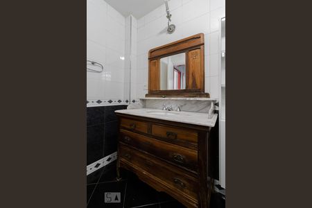 Apartamento à venda com 82m², 2 quartos e 1 vagaBanheiro