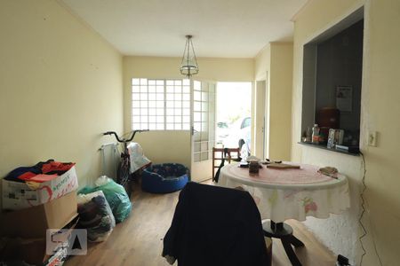 Sala de casa de condomínio à venda com 3 quartos, 100m² em Utinga, Santo André