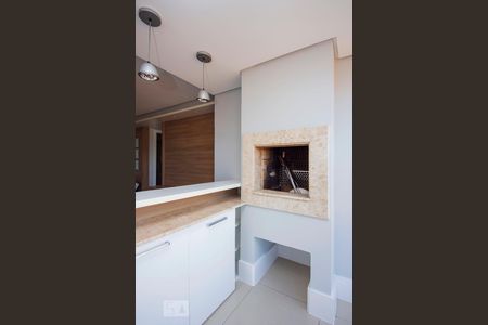 Apartamento para alugar com 68m², 2 quartos e 2 vagasVaranda com Churrasqueira 