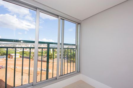 Apartamento para alugar com 68m², 2 quartos e 2 vagasVaranda com Churrasqueira 