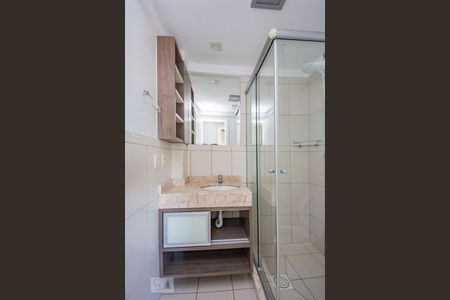 Apartamento para alugar com 68m², 2 quartos e 2 vagasBanheiro 