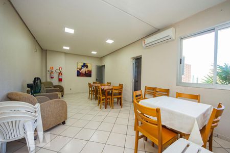 Apartamento para alugar com 68m², 2 quartos e 2 vagasÁrea comum - Salão de festas