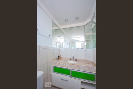Apartamento para alugar com 68m², 2 quartos e 2 vagasBanheiro da Suíte  