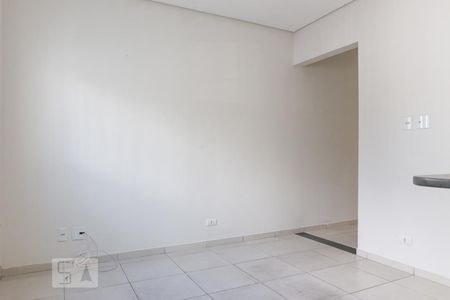 Sala de casa para alugar com 2 quartos, 65m² em Vila Romana, São Paulo