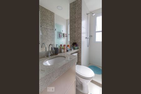 Apartamento à venda com 44m², 2 quartos e 1 vaga Apartamento à venda com 44m², 2 quartos e 1 vagaBanheiro